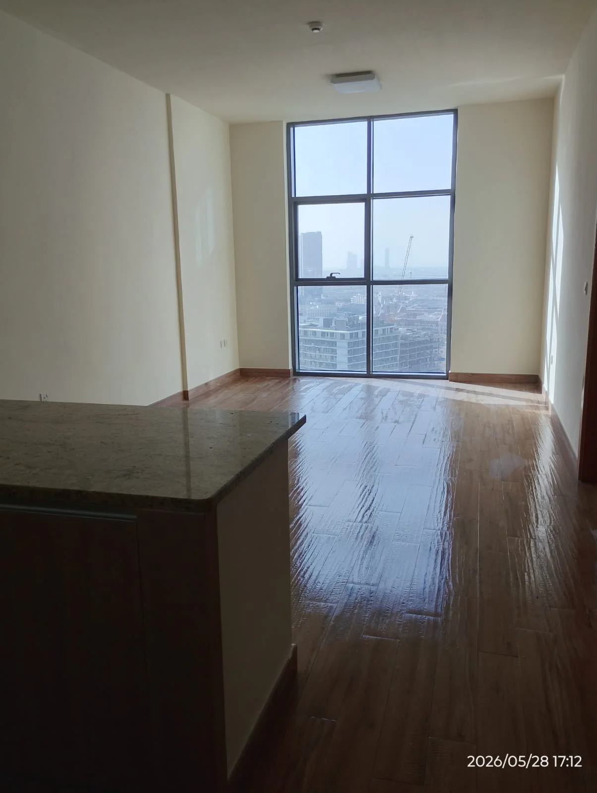 Clean empty apartment prepared for move-in or move-out in Dubai — supporting project view 1